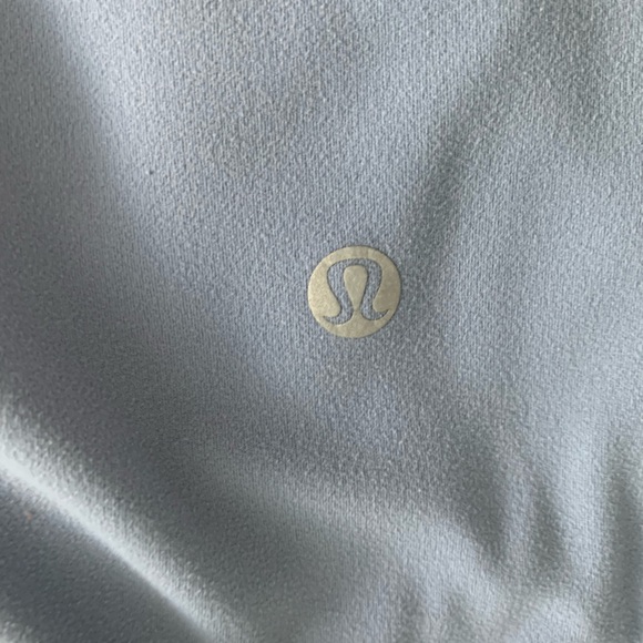 Lululemon Athletica Soft Blue Cropped Leggings size 6 - Picture 4 of 6